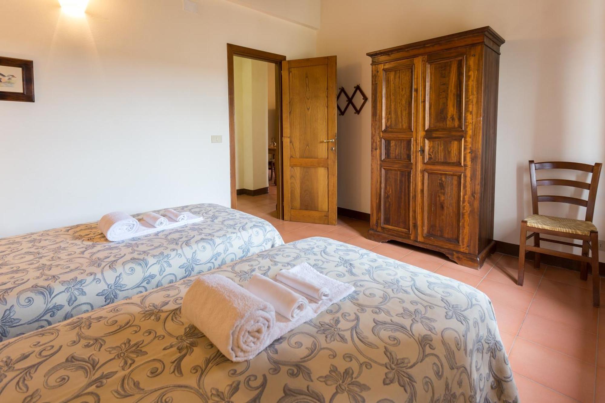 Tenuta Di Monaciano Ponte A Bozzone Δωμάτιο φωτογραφία